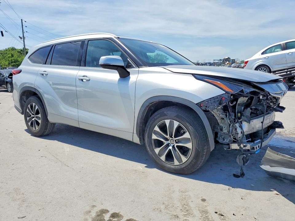2022 Toyota Highlander მანქანა იყიდება აუქციონზე, vin: 5TDGZRAH7NS112635, აუქციონის ნომერი: 50671596
