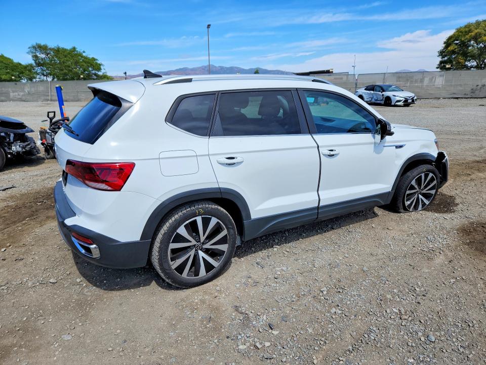 Продаж на аукціоні авто 2022 Volkswagen Taos, vin: 3VVSX7B21NM019951, номер лоту: 50370006