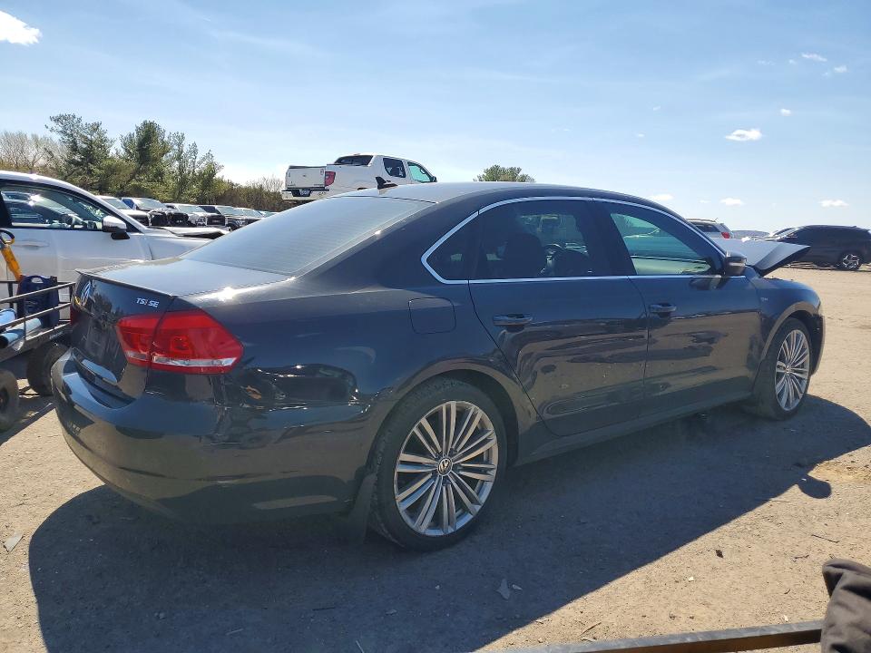 49078036 :رقم المزاد ، 1VWBT7A3XFC105067 vin ، 2015 Volkswagen Passat مزاد بيع