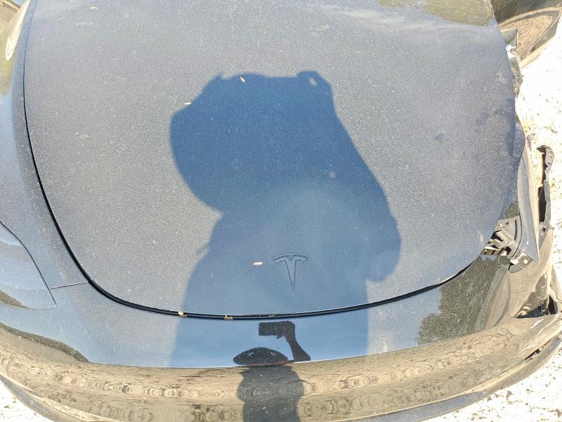 49234256 :رقم المزاد ، 7SAYGAEE2PF610957 vin ، 2023 Tesla Model Y مزاد بيع