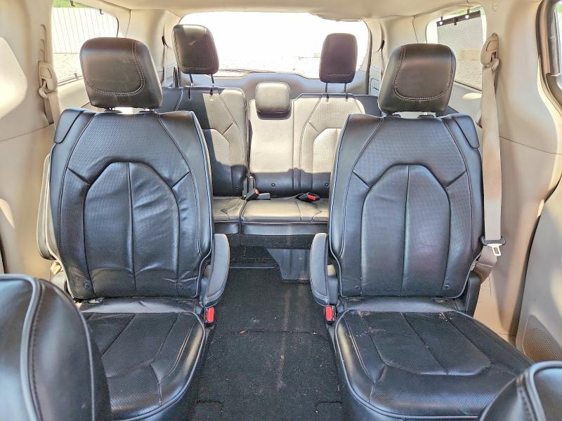 51820336 :رقم المزاد ، 2C4RC1GG9HR656741 vin ، 2017 Chrysler Pacifica مزاد بيع