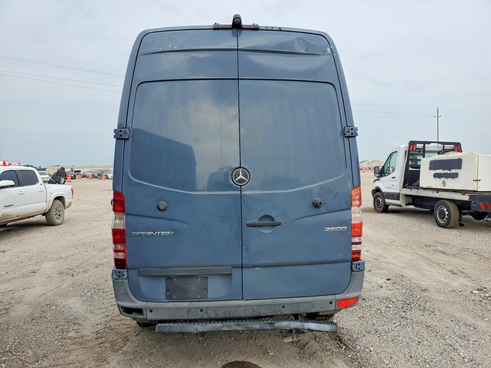 2018 Mercedes Benz Sprinter მანქანა იყიდება აუქციონზე, vin: WD3PE7CD3JP622442, აუქციონის ნომერი: 50918336