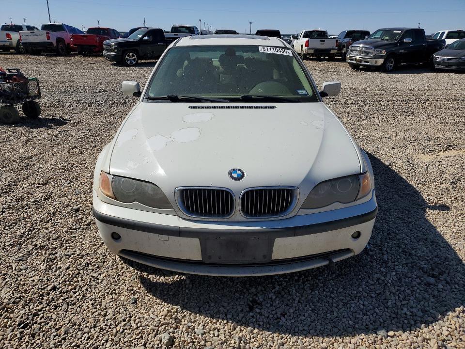51110436 :رقم المزاد ، WBAET37445NJ86978 vin ، 2005 Bmw 325 مزاد بيع