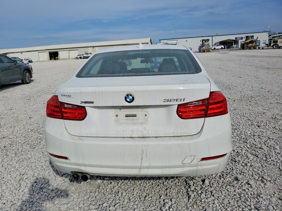 48480736 :رقم المزاد ، WBA3B3G53FNR88149 vin ، 2015 Bmw 328 مزاد بيع