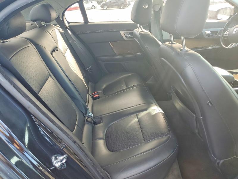 2010 Jaguar Xf მანქანა იყიდება აუქციონზე, vin: SAJWA0HEXAMR77665, აუქციონის ნომერი: 50297366