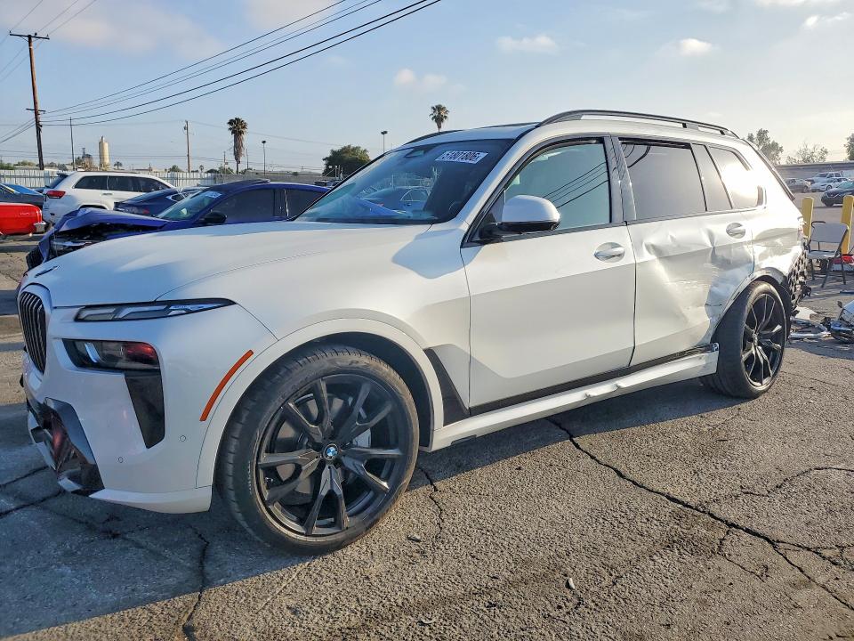 51801806 :رقم المزاد ، 5UX23EM03P9P31050 vin ، 2023 Bmw X7 مزاد بيع
