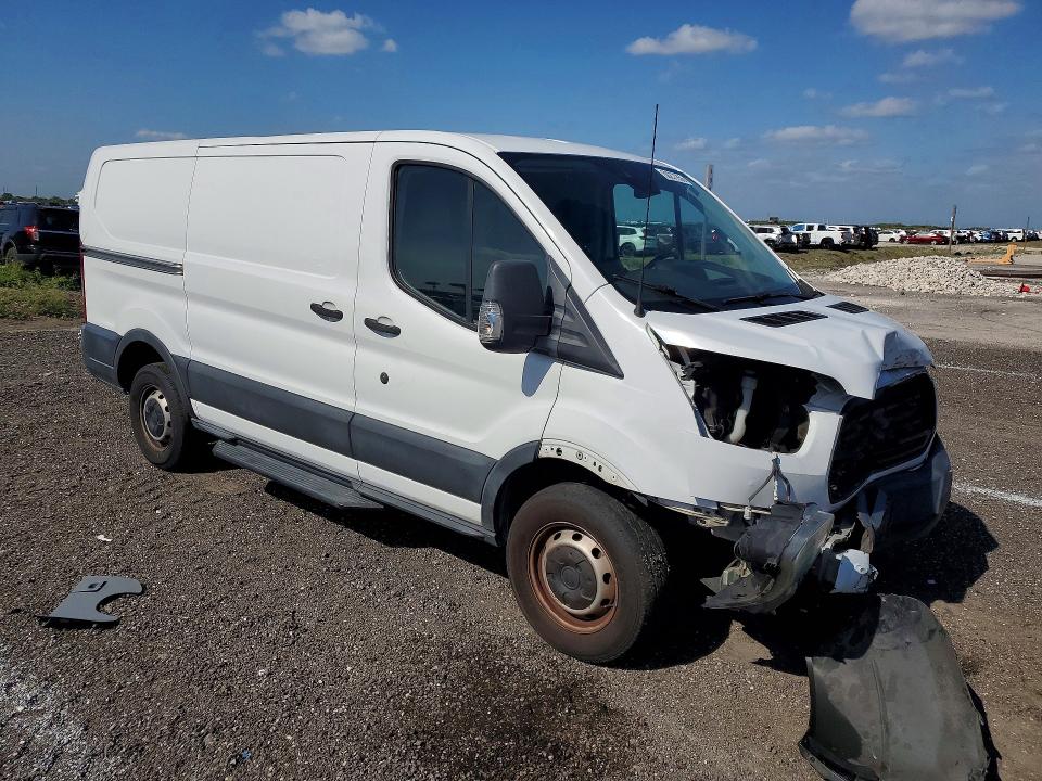 50277356 :رقم المزاد ، 1FTNR1YM5FKB32970 vin ، 2015 Ford Transit مزاد بيع