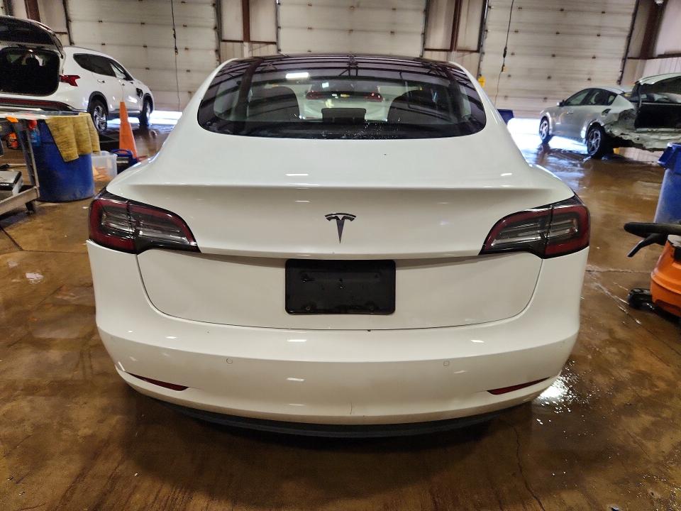 50141016 :رقم المزاد ، 5YJ3E1EA8MF867353 vin ، 2021 Tesla Model 3 مزاد بيع