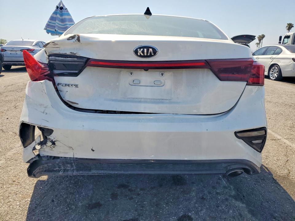 51536036 :رقم المزاد ، 3KPF24AD7ME304033 vin ، 2021 Kia Forte مزاد بيع