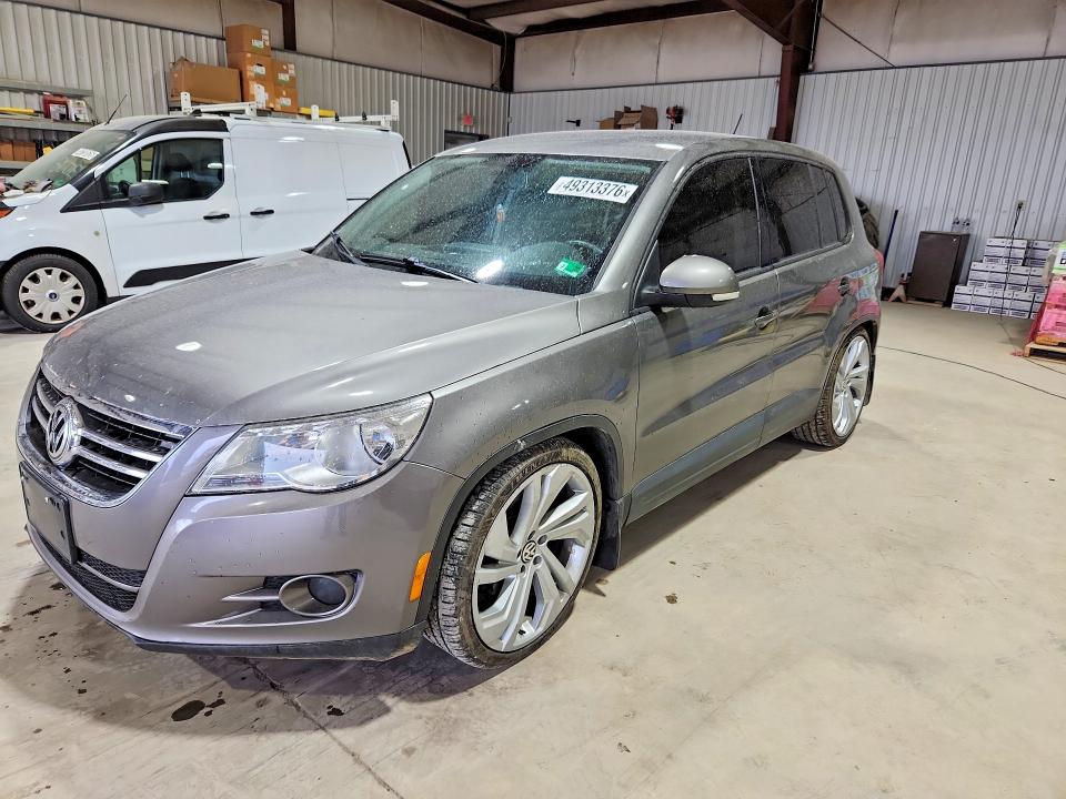 2011 Volkswagen Tiguan მანქანა იყიდება აუქციონზე, vin: WVGBV7AX1BW549927, აუქციონის ნომერი: 49313376