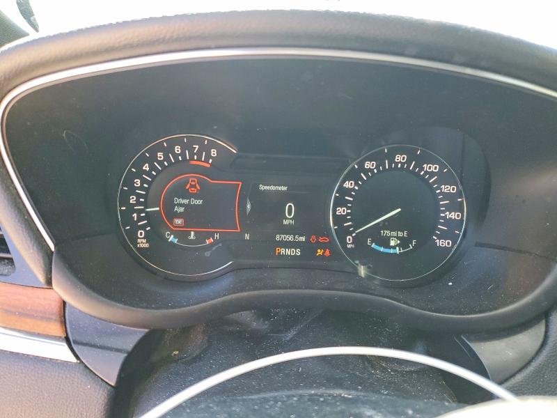 Продажа на аукционе авто 2018 Lincoln Mkc, vin: 5LMCJ3D94JUL00325, номер лота: 50477956