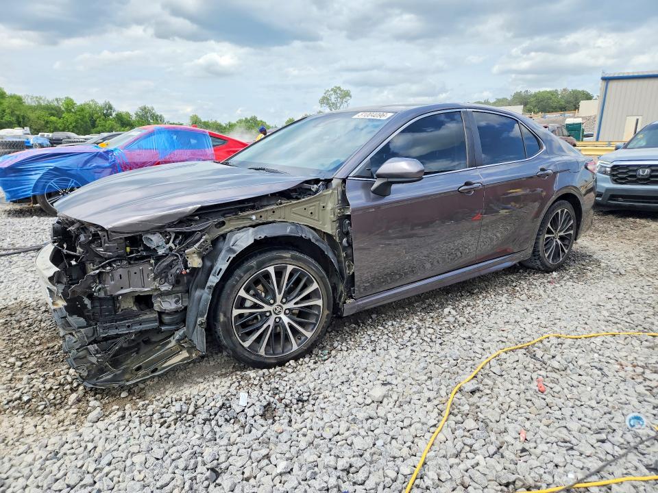2020 Toyota Camry მანქანა იყიდება აუქციონზე, vin: 4T1G11AK1LU986052, აუქციონის ნომერი: 51004096