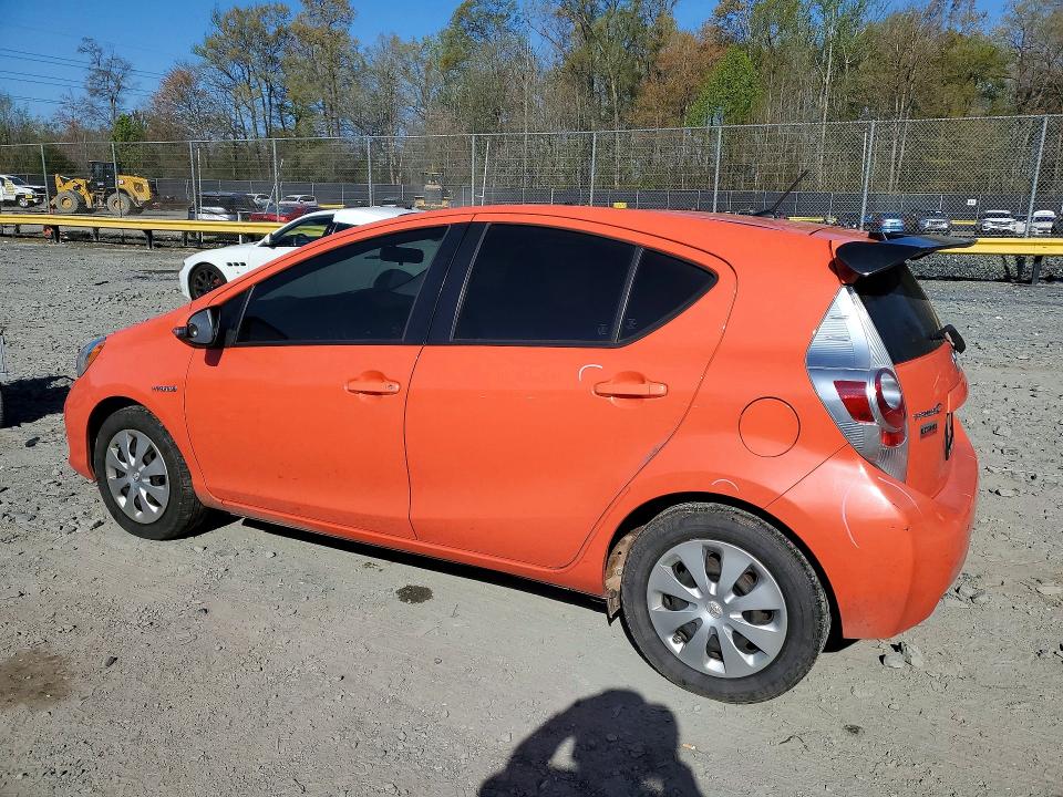 49096186 :رقم المزاد ، JTDKDTB34E1084685 vin ، 2014 Toyota Prius C مزاد بيع