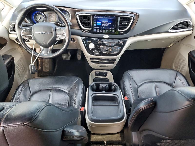 50133056 :رقم المزاد ، 2C4RC1BG2HR770670 vin ، 2017 Chrysler Pacifica مزاد بيع