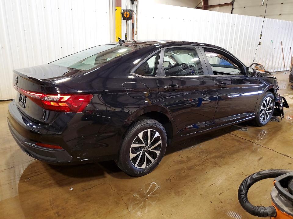 50261126 :رقم المزاد ، 3VW5X7BUXSM110495 vin ، 2025 Volkswagen Jetta مزاد بيع