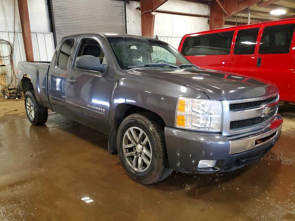 51702656 :رقم المزاد ، 1GCRKSE31BZ361834 vin ، 2011 Chevrolet Silverado مزاد بيع