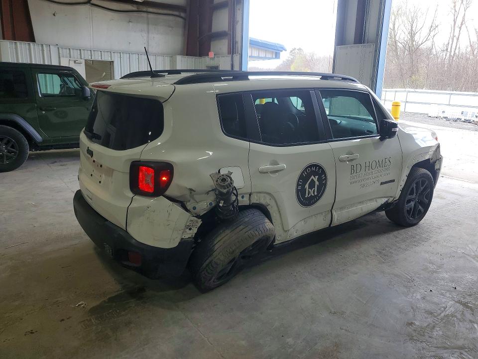 50126076 :رقم المزاد ، ZACNJDE18NPN81807 vin ، 2022 Jeep Renegade مزاد بيع