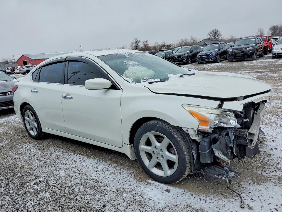 Продажа на аукционе авто 2015 Nissan Altima, vin: 1N4AL3AP1FN397017, номер лота: 48622226