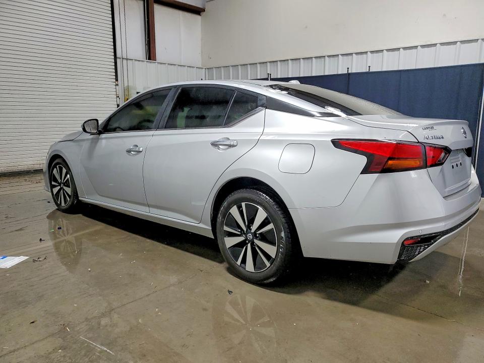 Продажа на аукционе авто 2022 Nissan Altima, vin: 1N4BL4DVXNN306197, номер лота: 51103126