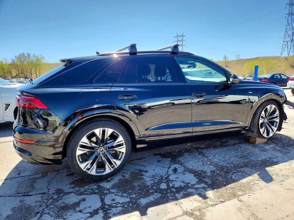 2025 Audi Q8 მანქანა იყიდება აუქციონზე, vin: WA1EVBF11SD037535, აუქციონის ნომერი: 50978036
