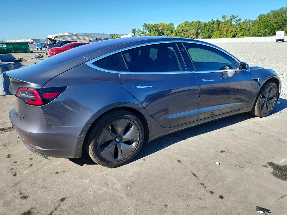 Продаж на аукціоні авто 2018 Tesla Model 3, vin: 5YJ3E1EA5JF006935, номер лоту: 50069586