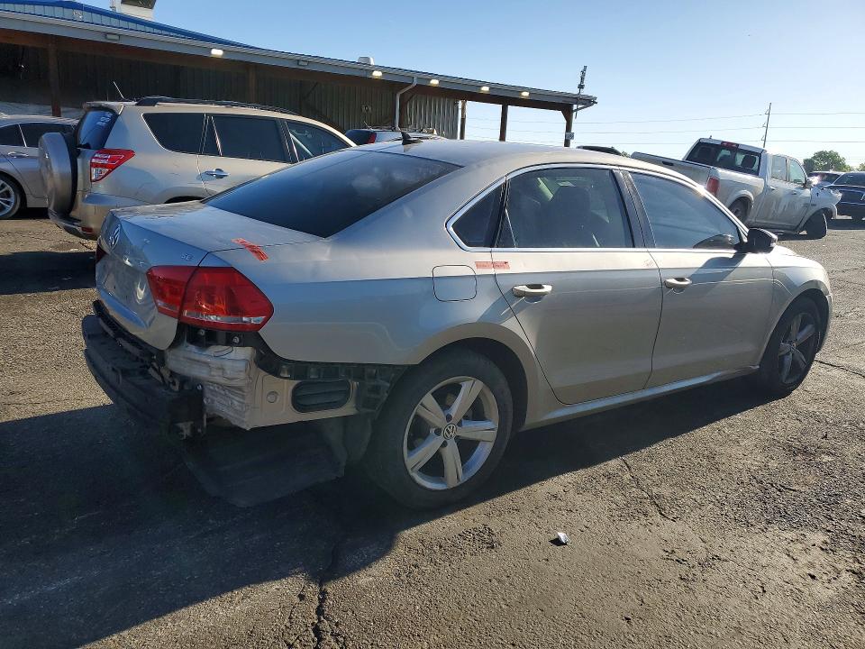 Продажа на аукционе авто 2013 Volkswagen Passat, vin: 1VWBH7A34DC003410, номер лота: 51012656