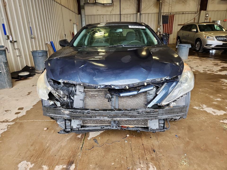 51513696 :رقم المزاد ، 5NPEB4AC2CH351001 vin ، 2012 Hyundai Sonata مزاد بيع