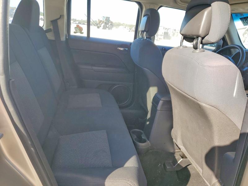 2010 Jeep Patriot მანქანა იყიდება აუქციონზე, vin: 1J4NT2GB8AD557971, აუქციონის ნომერი: 48038866
