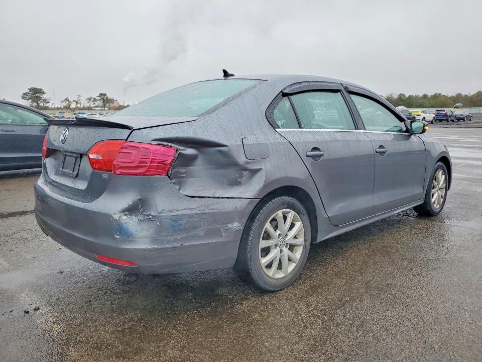 51058856 :رقم المزاد ، 3VWD17AJ3EM403390 vin ، 2014 Volkswagen Jetta مزاد بيع