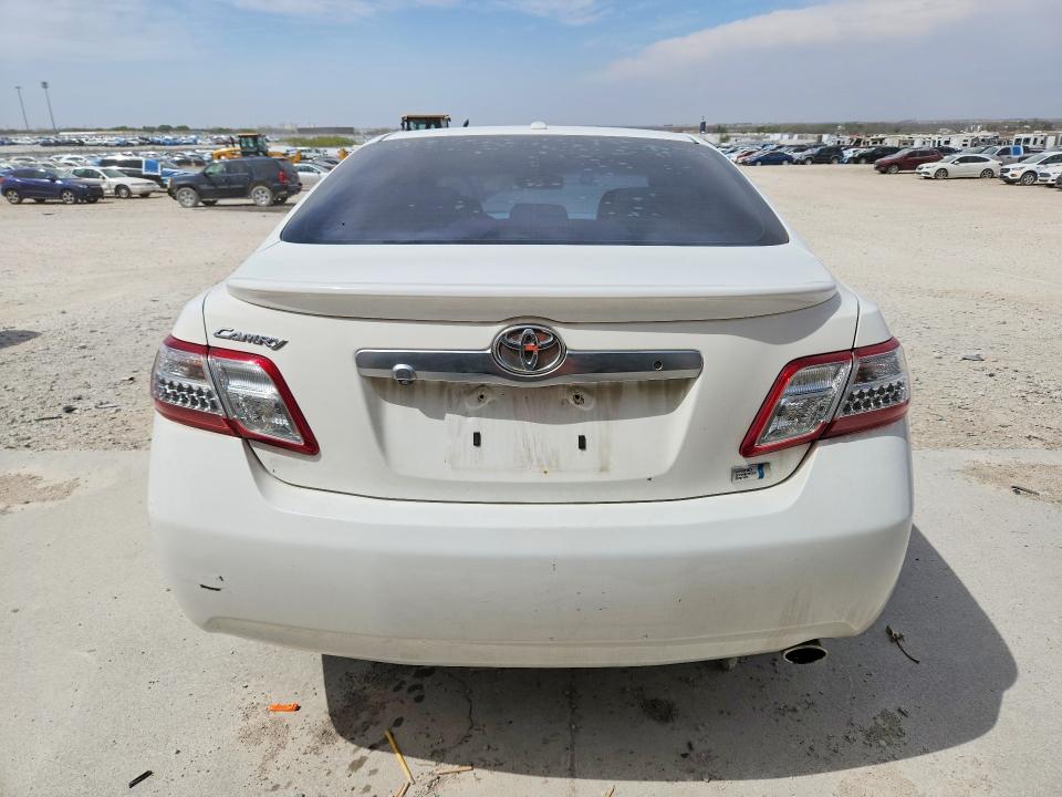 50308386 :رقم المزاد ، 4T1BB3EK4BU130272 vin ، 2011 Toyota Camry مزاد بيع