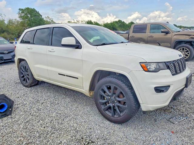 48351486 :رقم المزاد ، 1C4RJEAG0JC354100 vin ، 2018 Jeep Grand Cherokee مزاد بيع