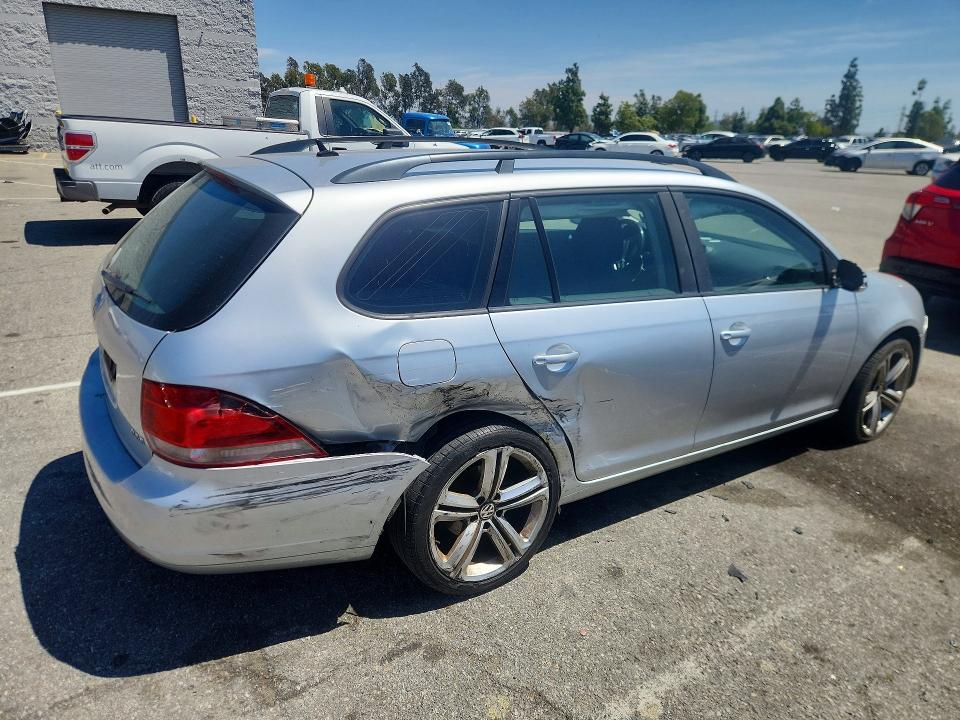 50978596 :رقم المزاد ، 3VWPP7AJ5EM601934 vin ، 2014 Volkswagen Jetta مزاد بيع