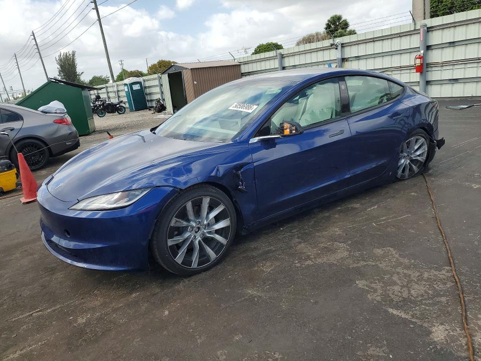 50586986 :رقم المزاد ، 5YJ3E1EBXSF937618 vin ، 2025 Tesla Model 3 مزاد بيع