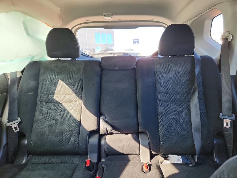 Auction sale of the 2015 Nissan Rogue, vin: 5N1AT2MT8FC876863, lot number: 51520906