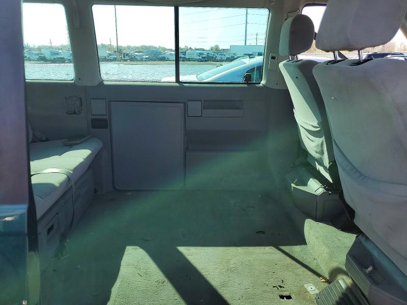 50678226 :رقم المزاد ، WV2MH4705YH095418 vin ، 2000 Volkswagen Eurovan مزاد بيع