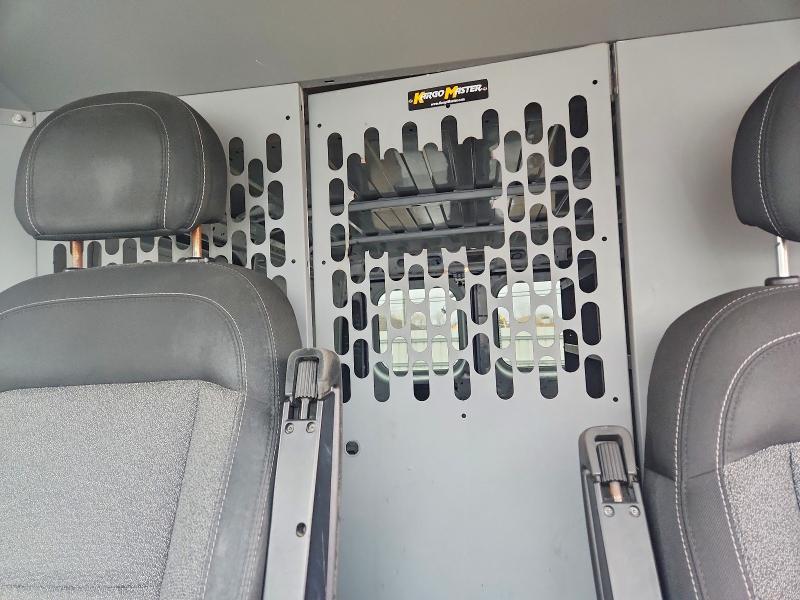48763336 :رقم المزاد ، 3C6TRVAG2JE120975 vin ، 2018 Ram Promaster 1500 مزاد بيع