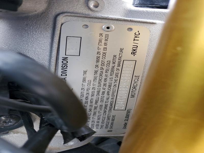 48161316 :رقم المزاد ، ZD4KGU009HS000028 vin ، 2017 Aprilia Tuono مزاد بيع
