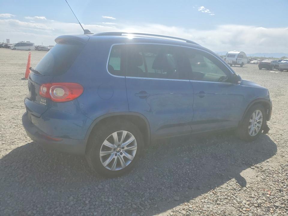 Продаж на аукціоні авто 2010 Volkswagen Tiguan, vin: WVGBV7AX6AW000979, номер лоту: 50558836