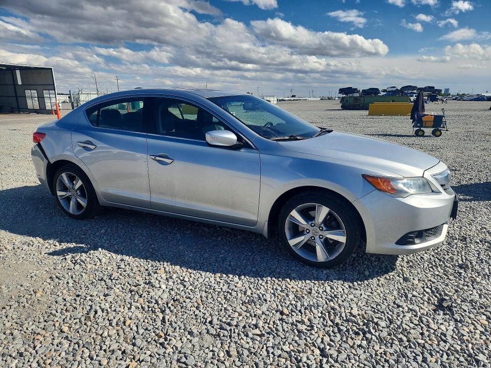 51478396 :رقم المزاد ، 19VDE2E59DE000975 vin ، 2013 Acura Ilx مزاد بيع
