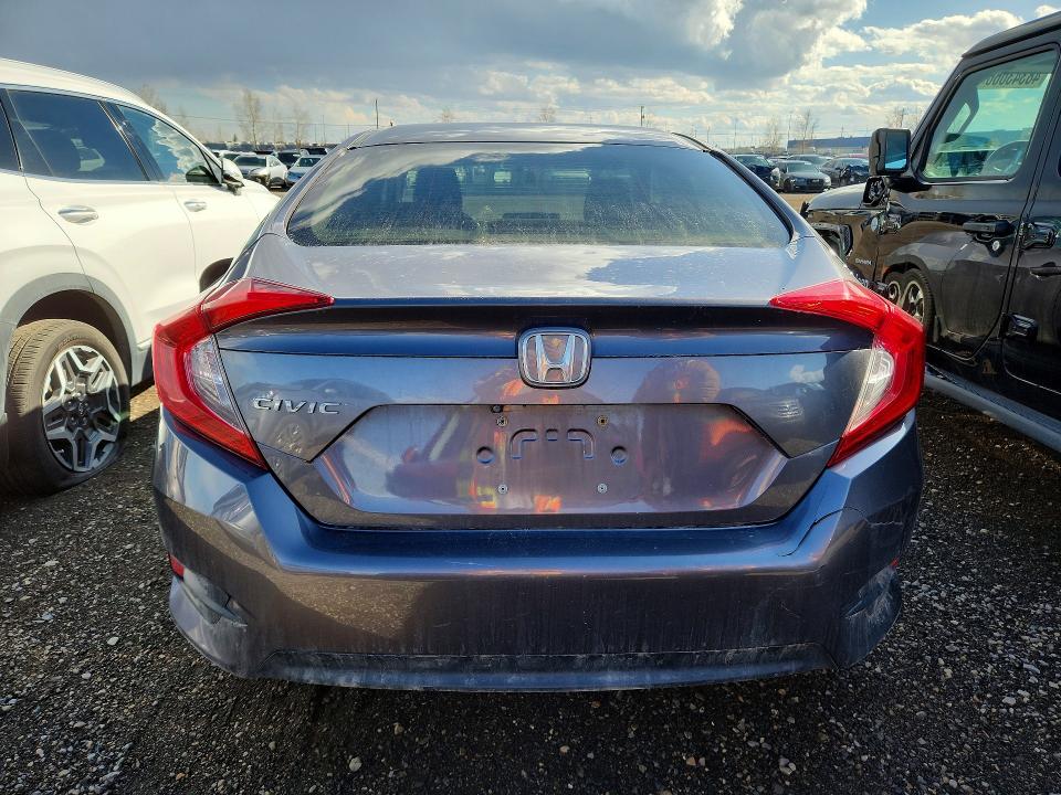 Продажа на аукционе авто 2018 Honda Civic, vin: 2HGFC2E51JH003425, номер лота: 49264736