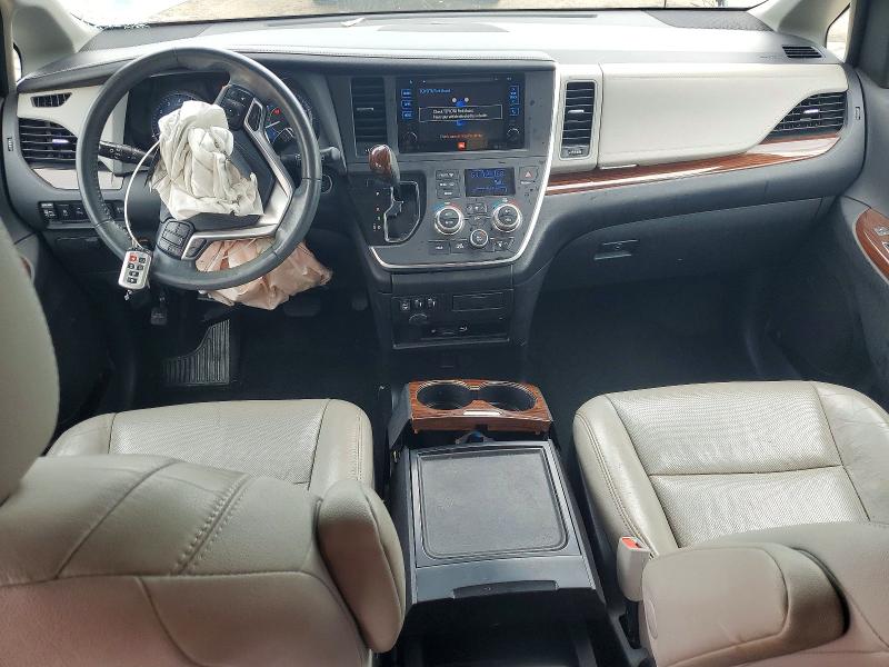 51036326 :رقم المزاد ، 5TDYK3DCXFS689019 vin ، 2015 Toyota Sienna مزاد بيع