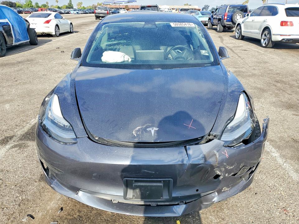 50505416 :رقم المزاد ، 5YJ3E1EB3KF413470 vin ، 2019 Tesla Model 3 مزاد بيع