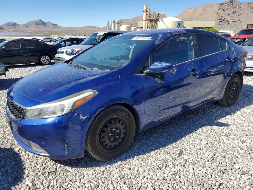 48979856 :رقم المزاد ، 3KPFK4A76HE071181 vin ، 2017 Kia Forte مزاد بيع