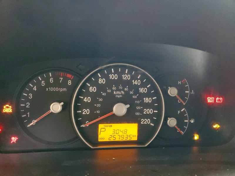 51439336 :رقم المزاد ، KNAHH8C61B7343854 vin ، 2011 Kia Rondo مزاد بيع