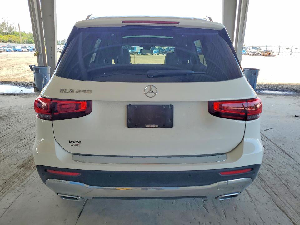 51693346 :رقم المزاد ، W1N4M4GB2NW247327 vin ، 2022 Mercedes-benz Glb مزاد بيع