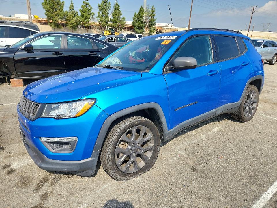48715846 :رقم المزاد ، 3C4NJCEB5MT564184 vin ، 2021 Jeep Compass مزاد بيع