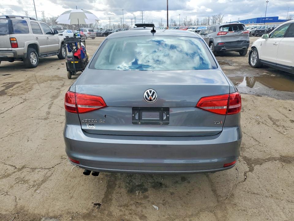 48851446 :رقم المزاد ، 3VWD17AJ1FM423980 vin ، 2015 Volkswagen Jetta مزاد بيع