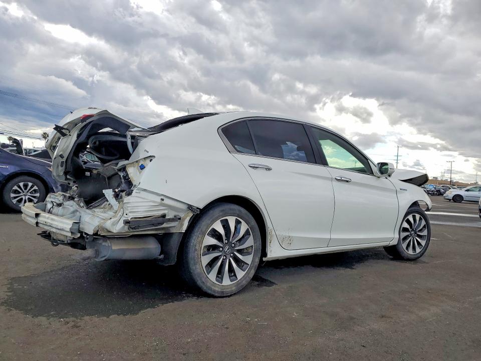 50001766 :رقم المزاد ، JHMCR6F33HC011834 vin ، 2017 Honda Accord مزاد بيع