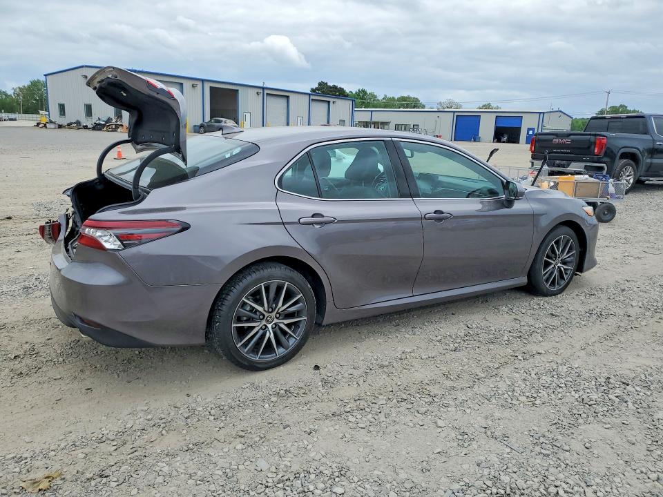 48910576 :رقم المزاد ، 4T1F11BK0PU079177 vin ، 2023 Toyota Camry مزاد بيع