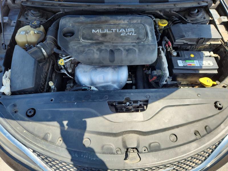 Продажа на аукционе авто 2015 Chrysler 200, vin: 1C3CCCAB8FN602490, номер лота: 51163636